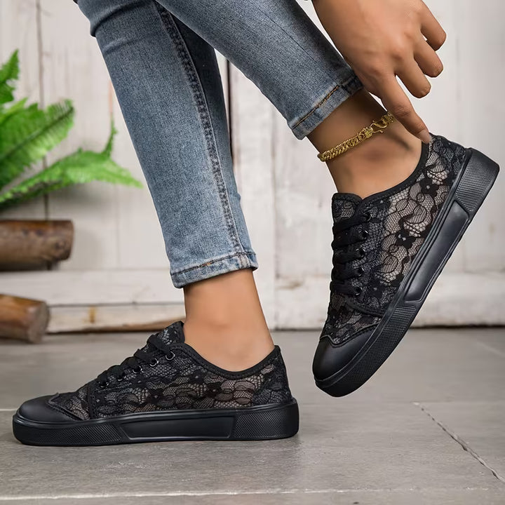 Noelle | Floral Lace Sneakers